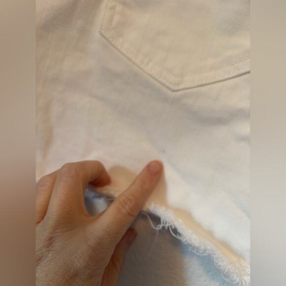 Old Navy Womens 14 White Button Fly Boyfriend Cut Off Denim Shorts 90's Festival - Picture 4 of 8